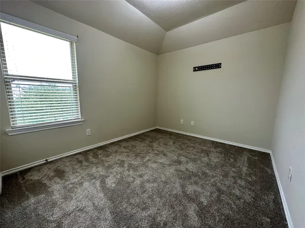 $2,100 | 8622 Sweet Pasture Drive, Tomball, TX 77375