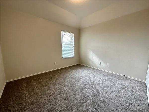 $2,100 | 8622 Sweet Pasture Drive, Tomball, TX 77375