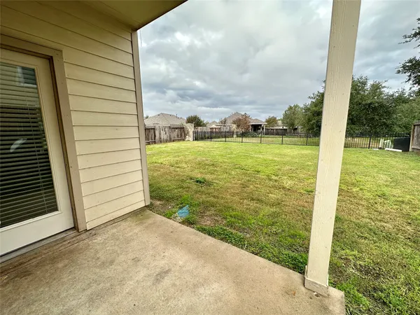 $2,100 | 8622 Sweet Pasture Drive, Tomball, TX 77375