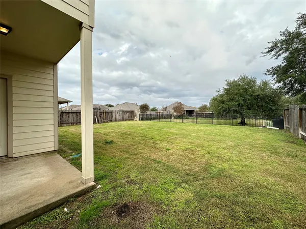 $2,100 | 8622 Sweet Pasture Drive, Tomball, TX 77375
