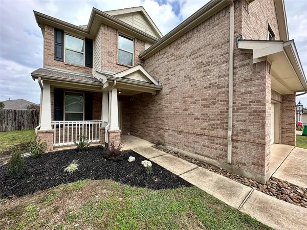 $2,100 | 8622 Sweet Pasture Drive, Tomball, TX 77375