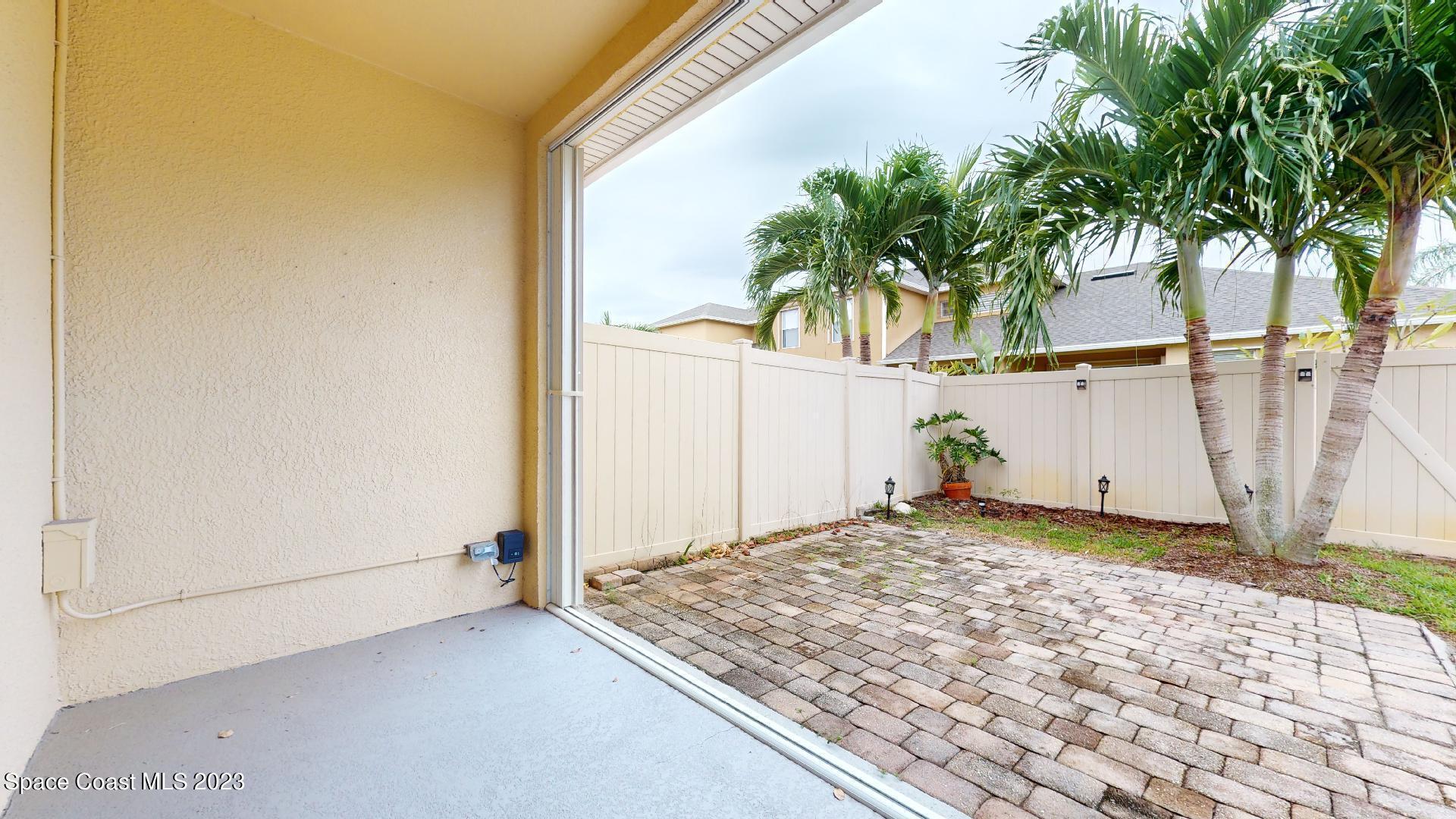 3151 Arden Circle Melbourne, FL 32934 - Photo 32 of 32 a view of a backyard