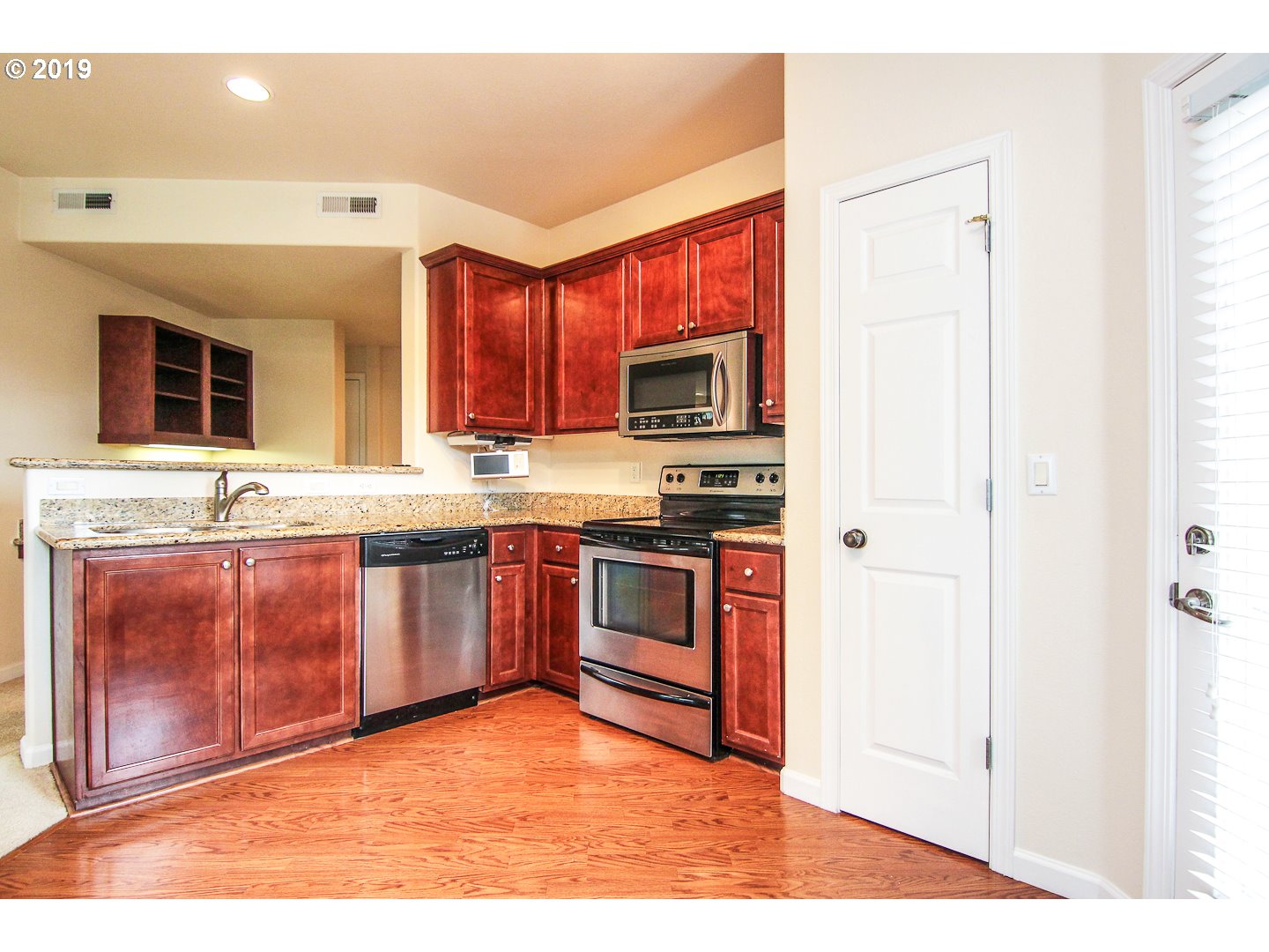 705 Springtree Lane West Linn, OR 97068 - Photo 11 of 32 Gallery Image 11