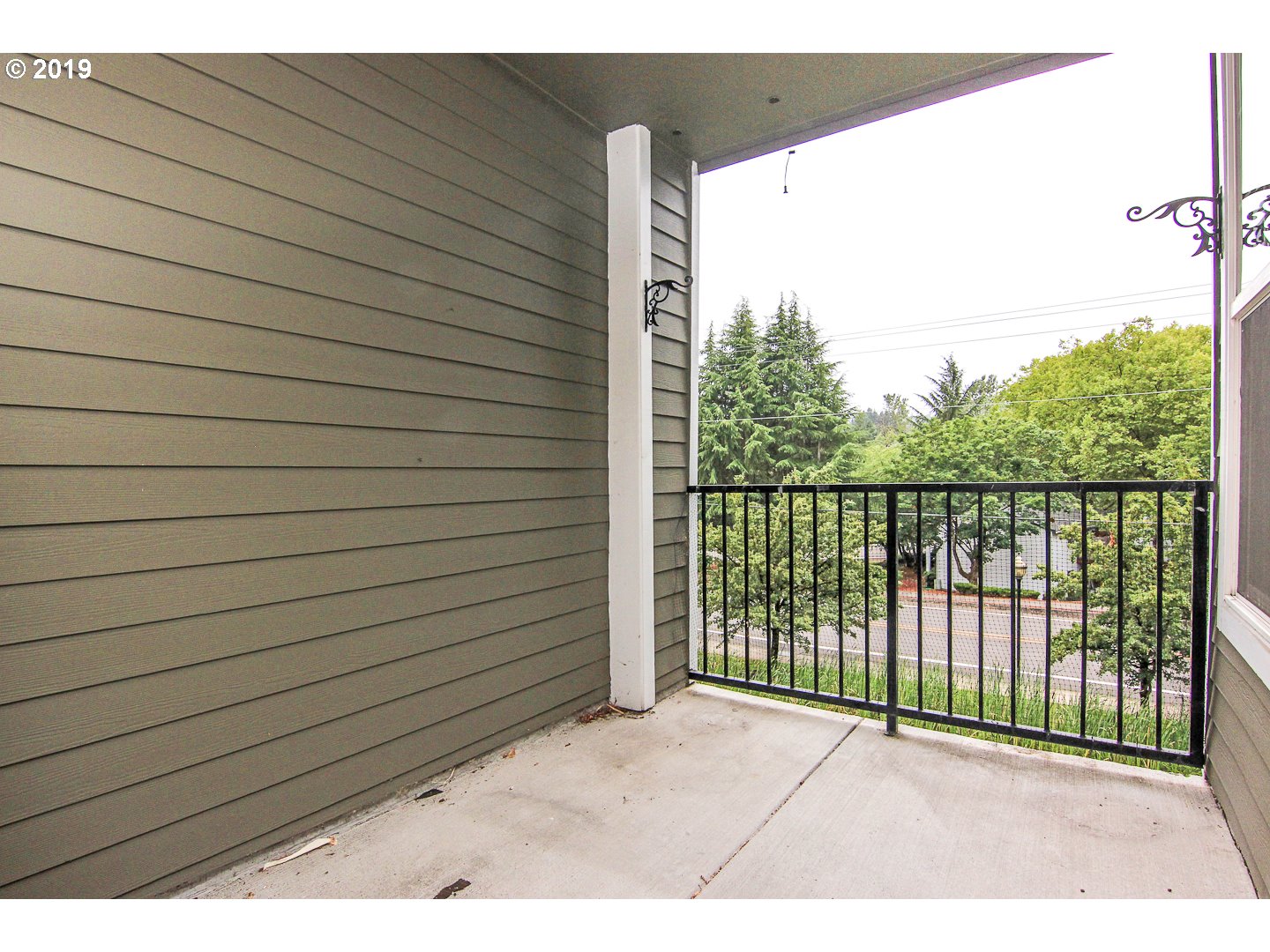 705 Springtree Lane West Linn, OR 97068 - Photo 17 of 32 Gallery Image 17