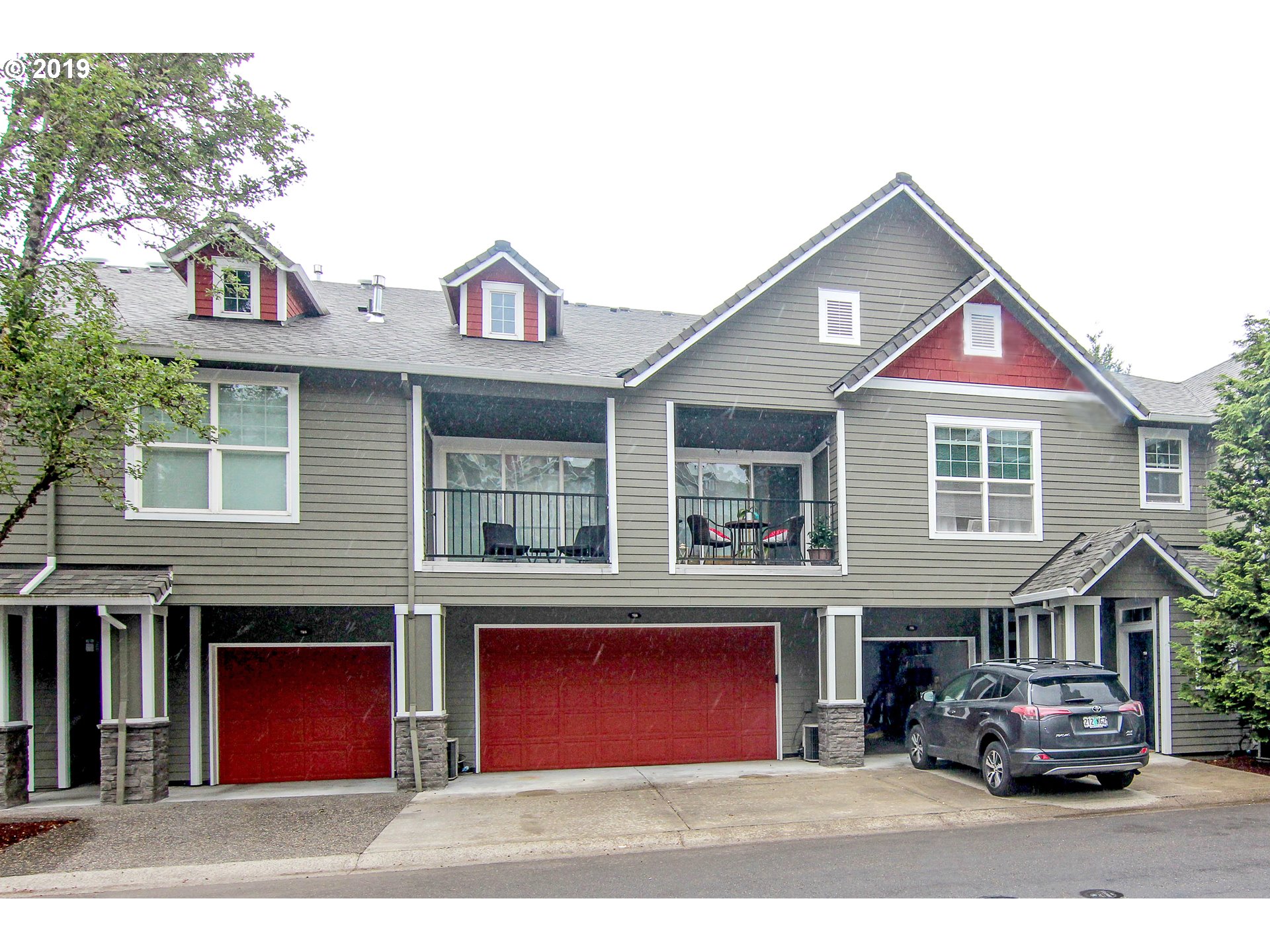 705 Springtree Lane West Linn, OR 97068 - Photo 3 of 32 Gallery Image 3