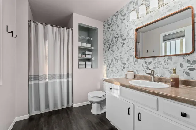 $230,000 | 3333 North Casaloma Drive, Unit 9, Appleton, WI 54913