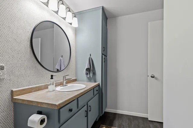 $230,000 | 3333 North Casaloma Drive, Unit 9, Appleton, WI 54913