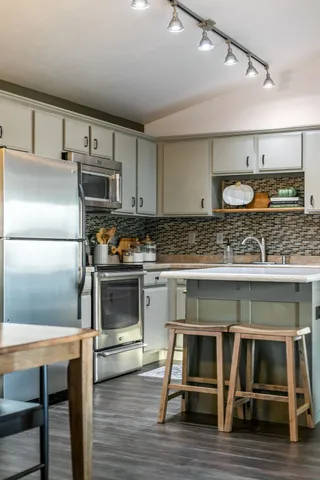 $230,000 | 3333 North Casaloma Drive, Unit 9, Appleton, WI 54913