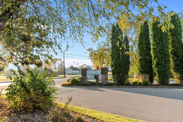 $230,000 | 3333 North Casaloma Drive, Unit 9, Appleton, WI 54913