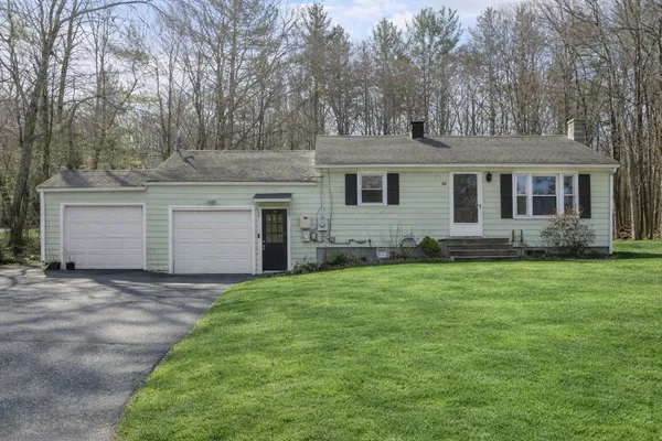 $455,000 | 511 East County Road, Rutland, MA 01543