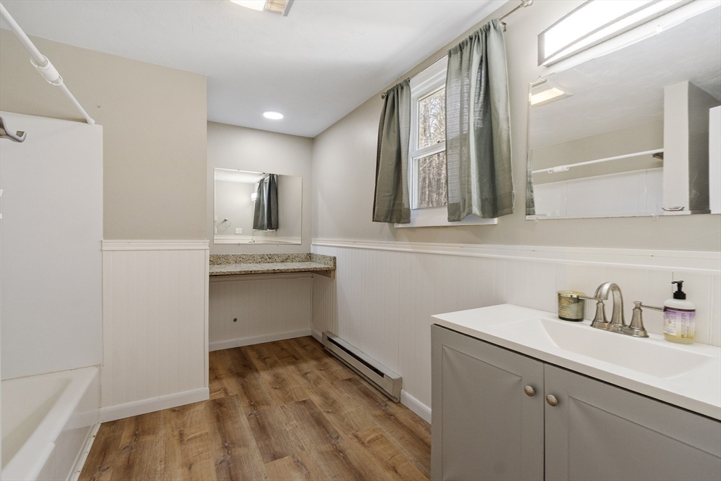 511 East County Road Rutland, MA 01543 - Photo 15 of 42