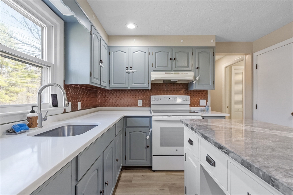 511 East County Road Rutland, MA 01543 - Photo 4 of 42