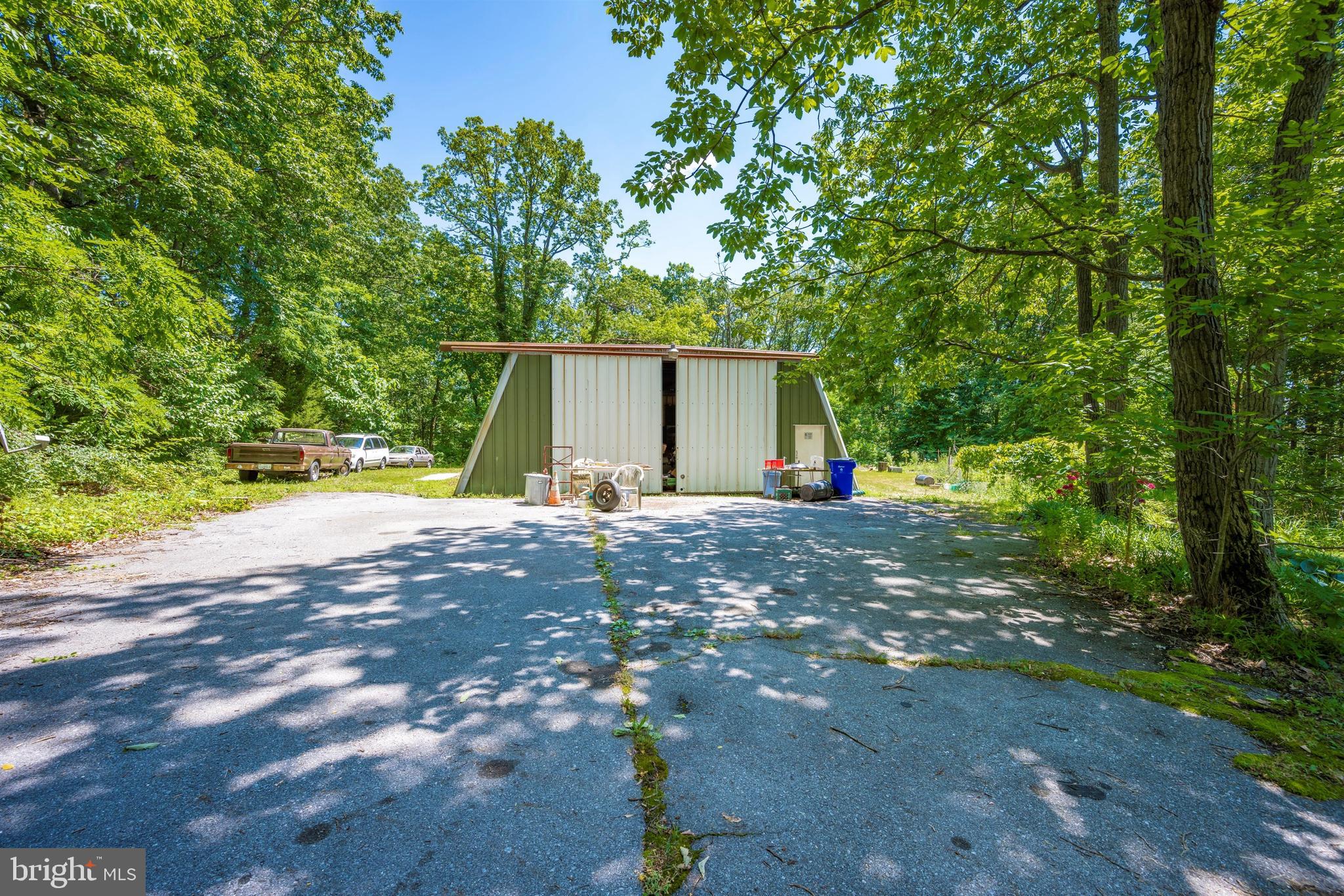 2049 Long Corner Road Mount Airy, MD 21771 - Photo 17 of 69