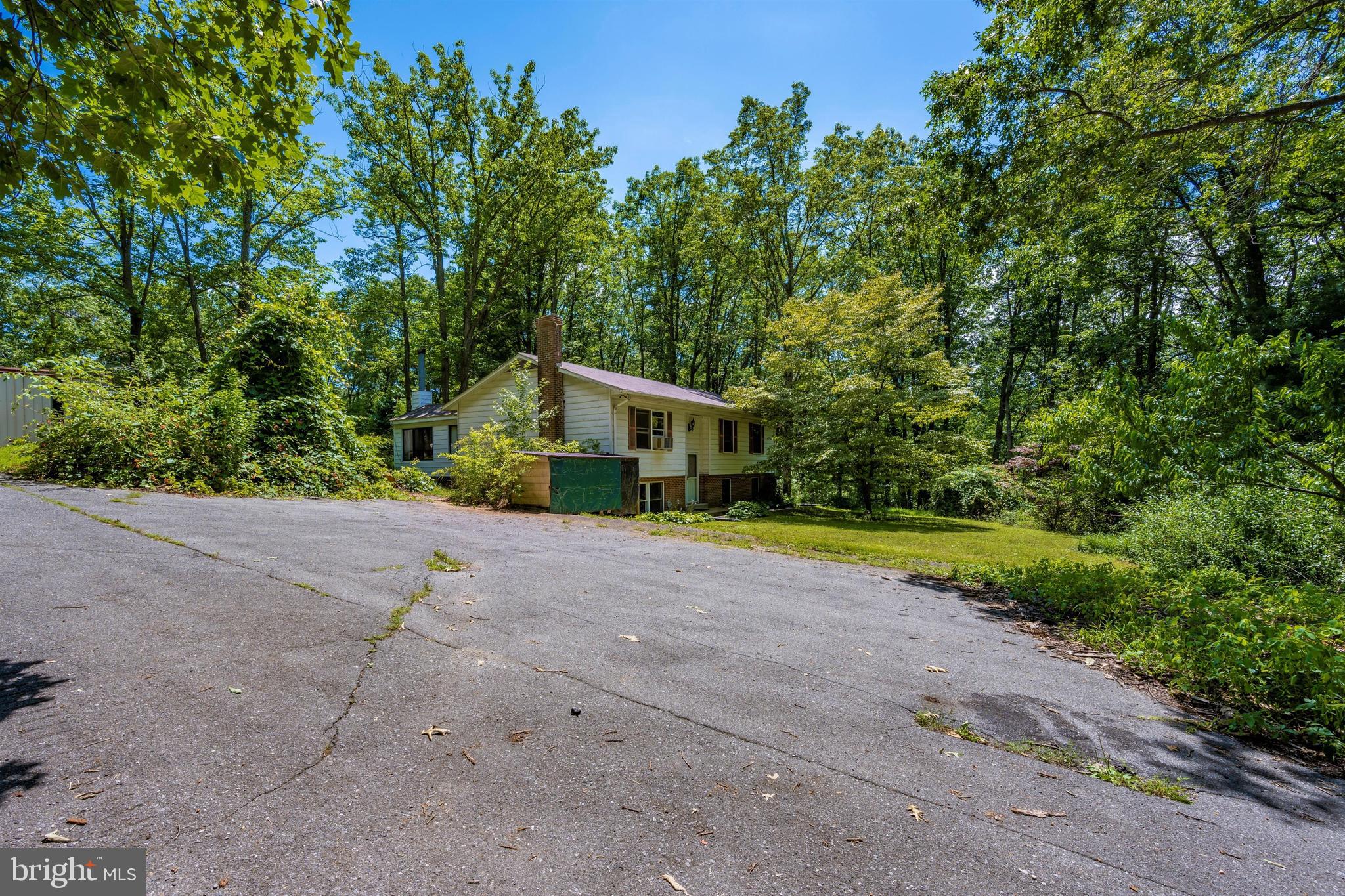 2049 Long Corner Road Mount Airy, MD 21771 - Photo 10 of 69
