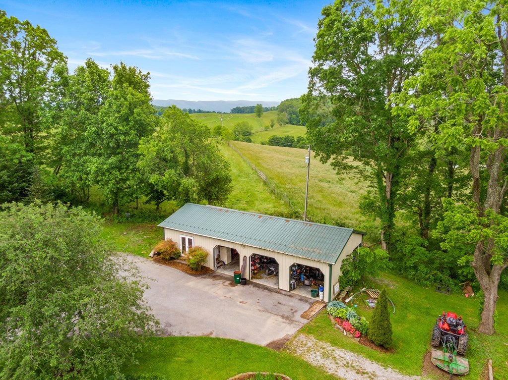 227 Dutton Hollow Road Rural Retreat, VA 24368 - Photo 23 of 81 Gallery Image 23