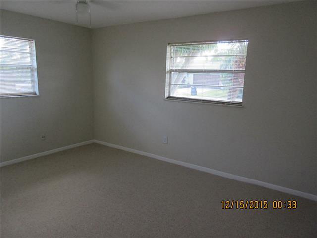 1871 Southeast Jackson Street Stuart, FL 34997 - Photo 9 of 11 Gallery Image 9