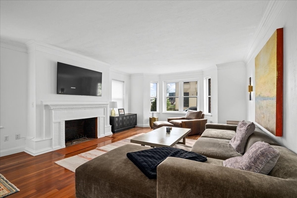 40 Elm Street, Unit 1 Worcester, MA 01609 - Photo 7 of 35