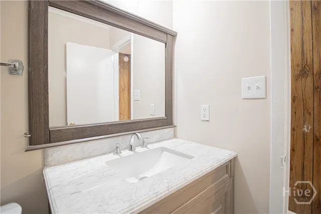 $1,800 | 7116 Skidaway Road, Savannah, GA 31406