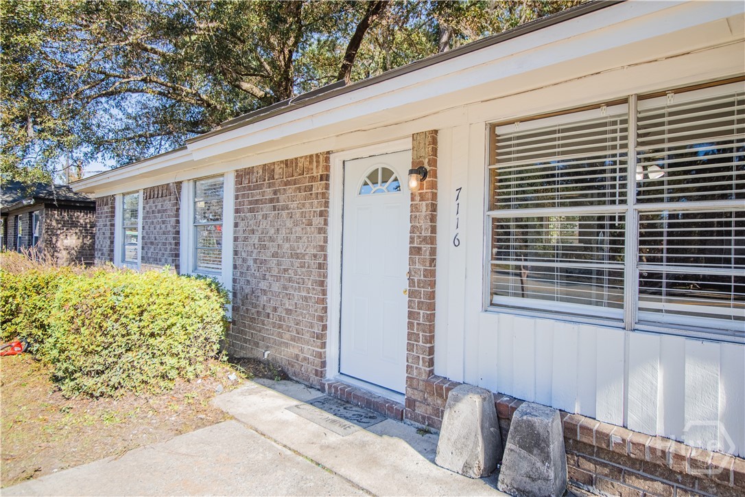 7116 Skidaway Road Savannah, GA 31406 - Photo 2 of 27