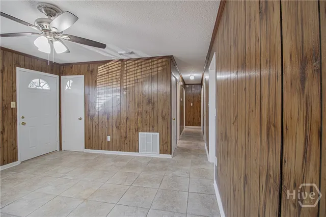 $1,800 | 7116 Skidaway Road, Savannah, GA 31406