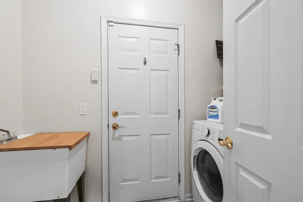 $5,000 | 2311 Hazeltime Drive, Vernon Hills, IL 60061