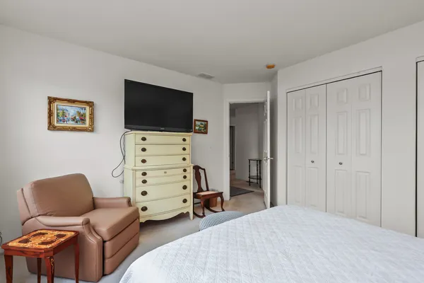 $5,000 | 2311 Hazeltime Drive, Vernon Hills, IL 60061