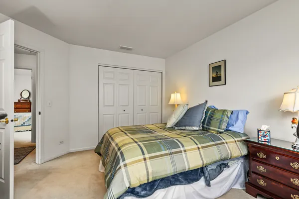$5,000 | 2311 Hazeltime Drive, Vernon Hills, IL 60061