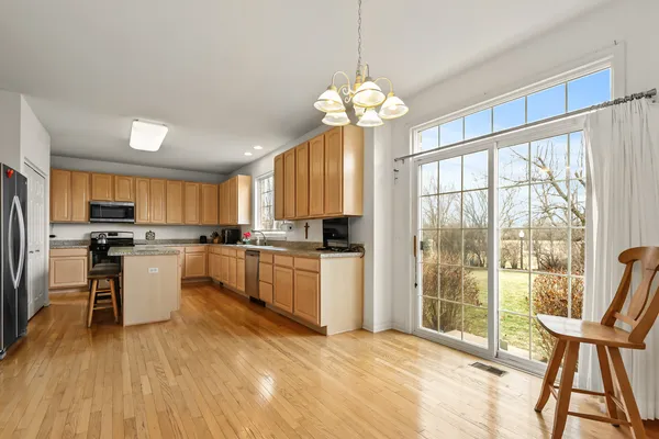 $5,000 | 2311 Hazeltime Drive, Vernon Hills, IL 60061