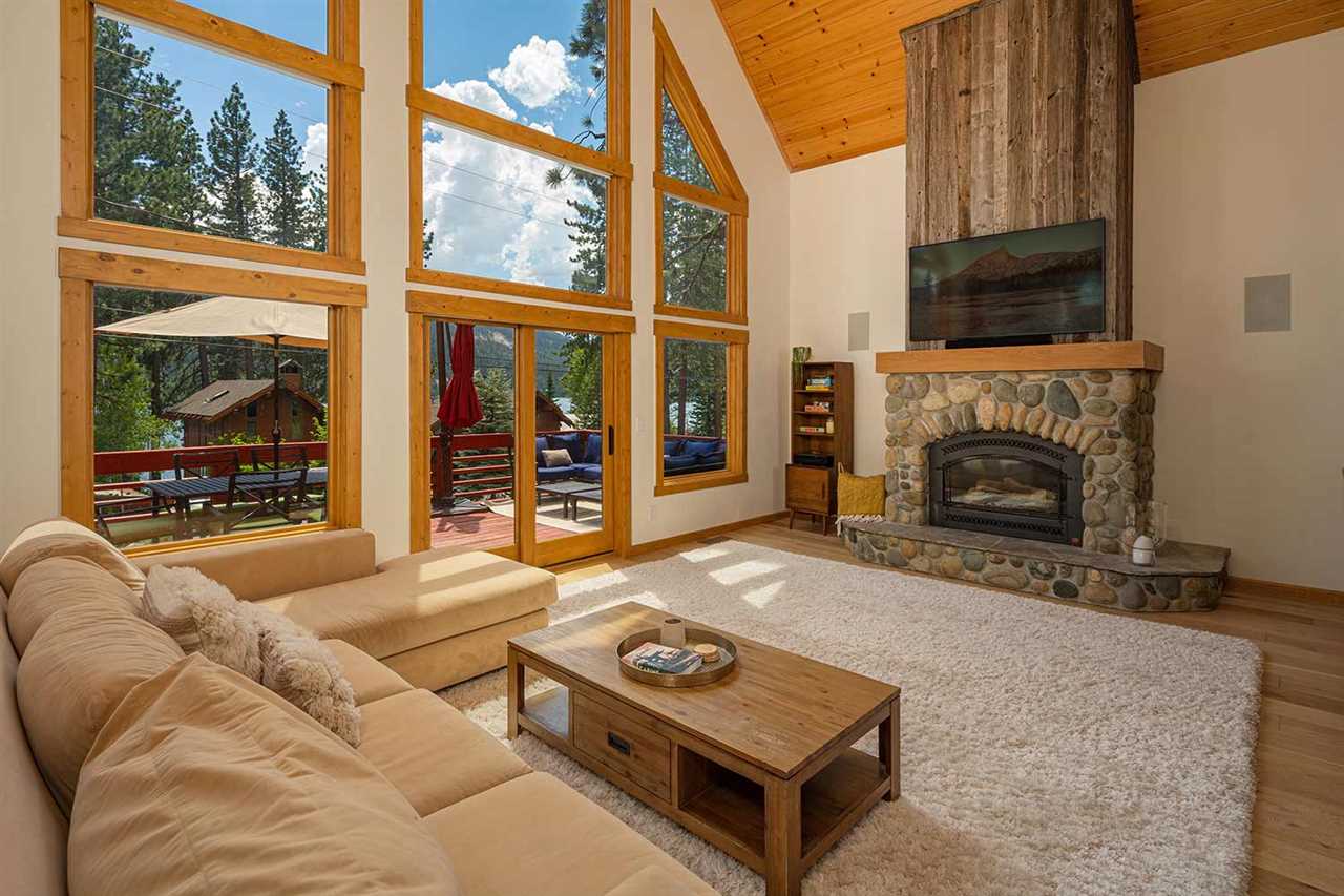 13352 Donner Pass Road Truckee, CA 96161 - Photo 2 of 21