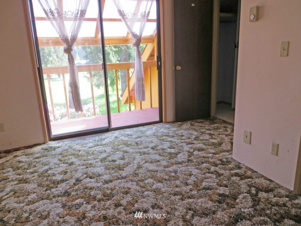 16830 Ty Lane Southwest Rochester, WA 98579 - Photo 18 of 22