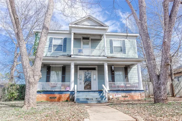 $225,000 | 710 South Magnolia Street, Palestine, TX 75801