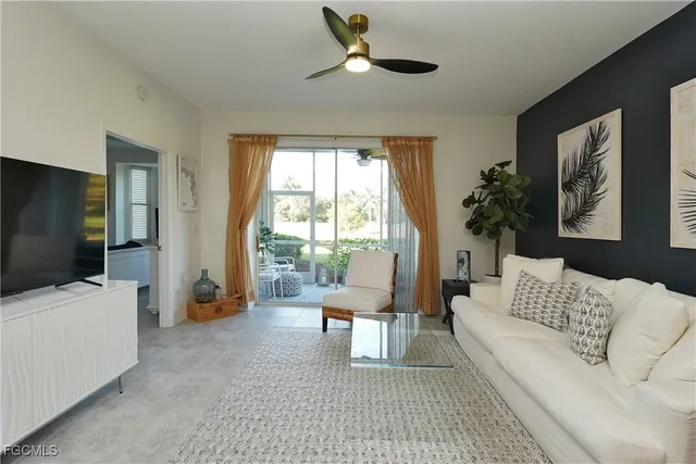 $246,000 | 14520 Hickory Hill Court, Unit 813, Fort Myers, FL 33912