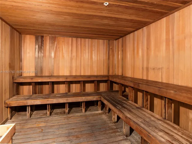 a picture of city view