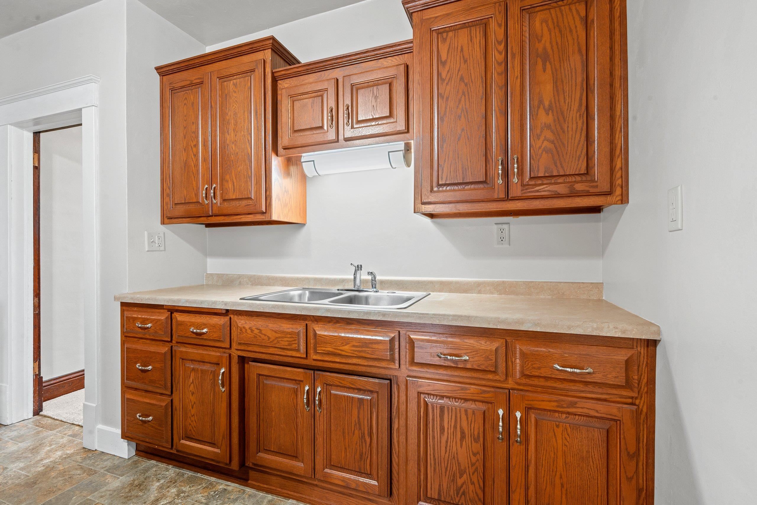 163 Summit Street Pulaski, WI 54162 - Photo 13 of 41