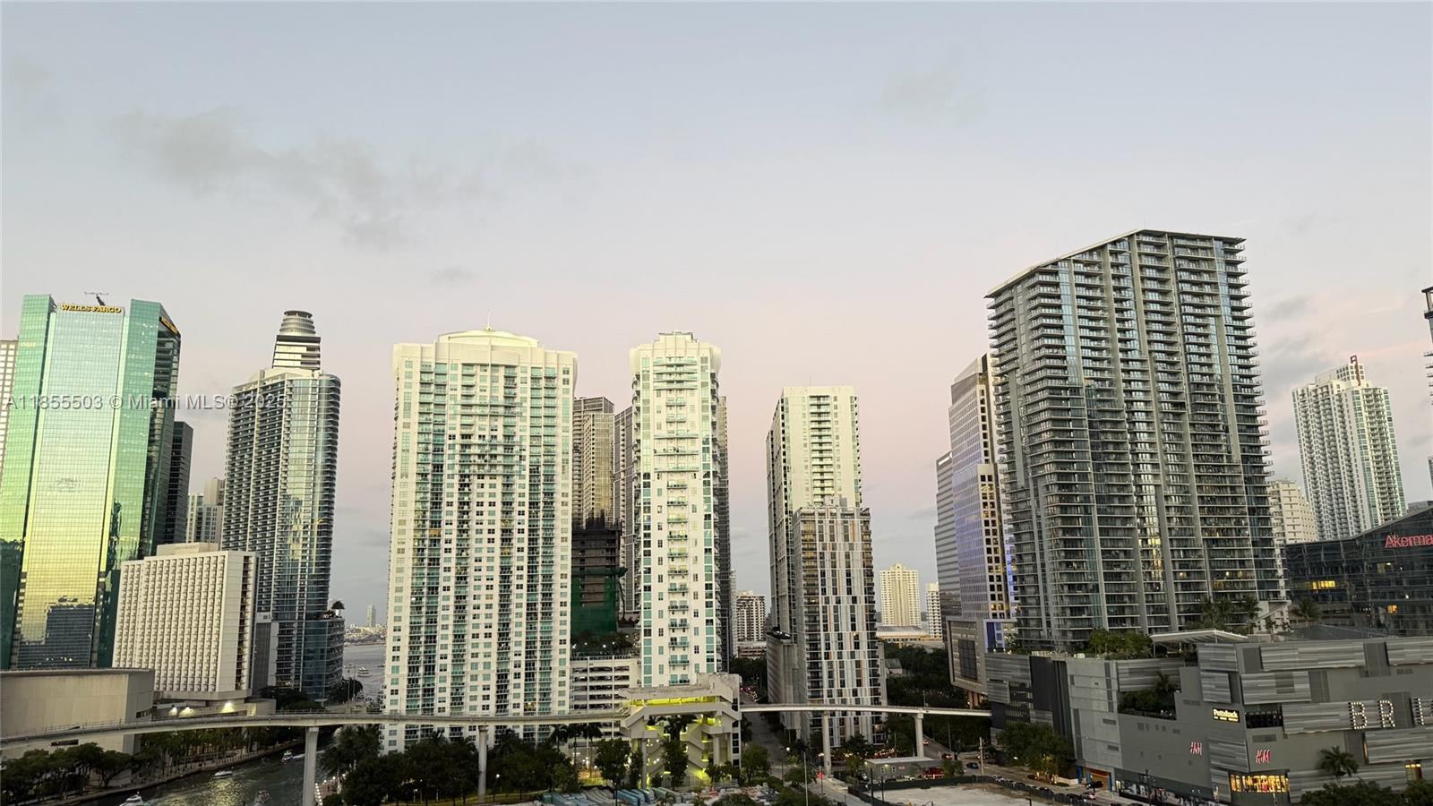 92 Southwest 3rd Street, Unit 1711 Miami, FL 33130 - Photo 48 of 54 a view of city with tall buildings