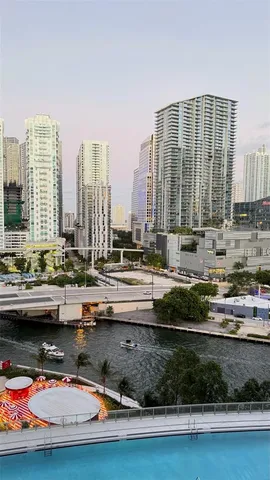 $720,000 | 92 Southwest 3rd Street, Unit 1711, Miami, FL 33130