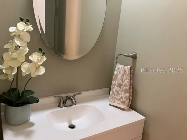 $579,000 | 63 Shipyard Drive, Unit 601, Hilton Head Island, SC 29928