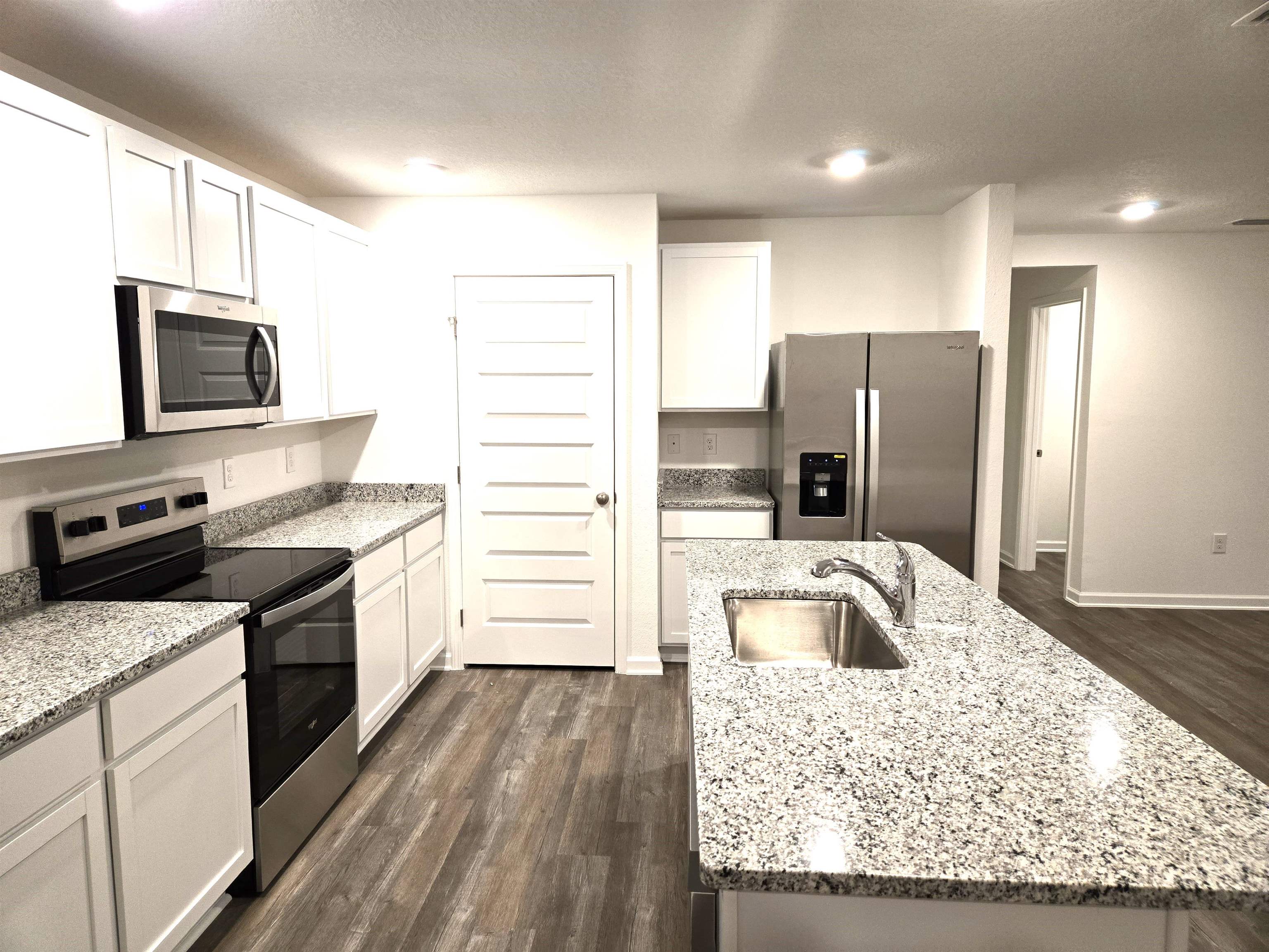 24321 Ringneck Loop Elberta, AL 36530 - Photo 9 of 39 Kitchen