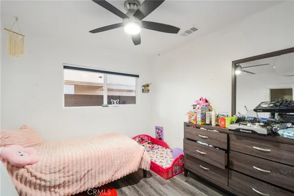 $749,900 | 9424 Los Angeles Street, Bellflower, CA 90706