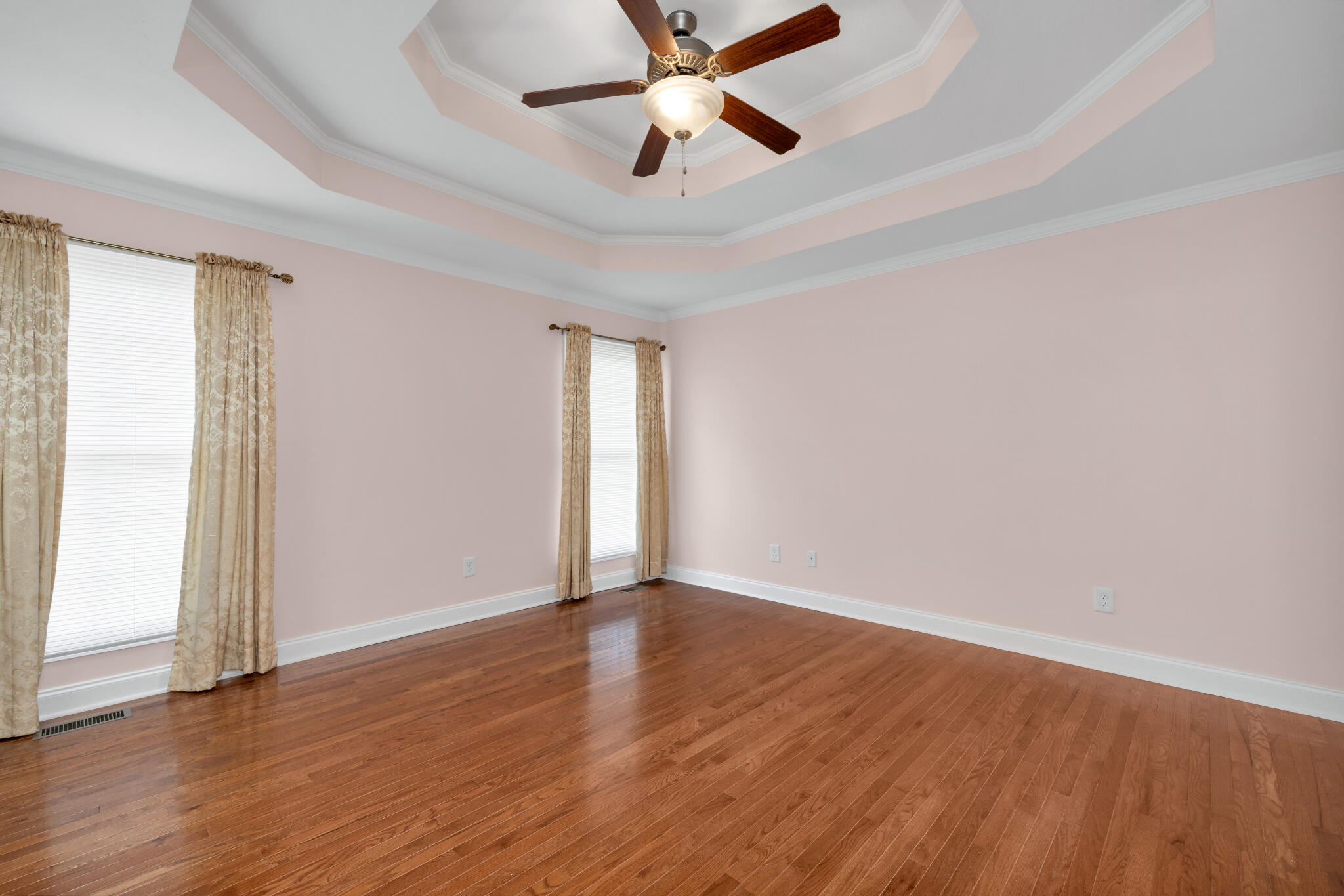 2240 Launcelot Road Chattanooga, TN 37421 - Photo 14 of 31 4T1A8734