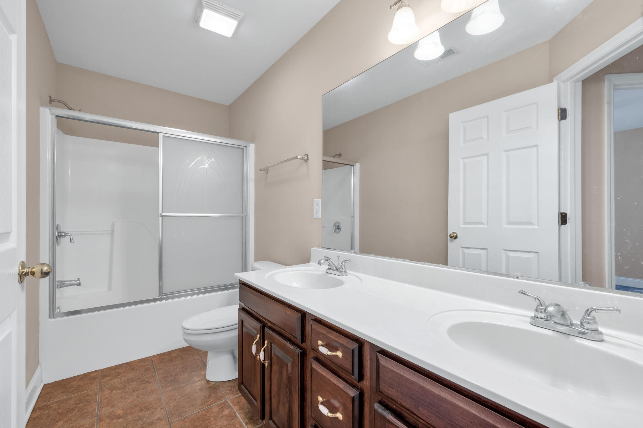 2240 Launcelot Road Chattanooga, TN 37421 - Photo 23 of 31 4T1A8799