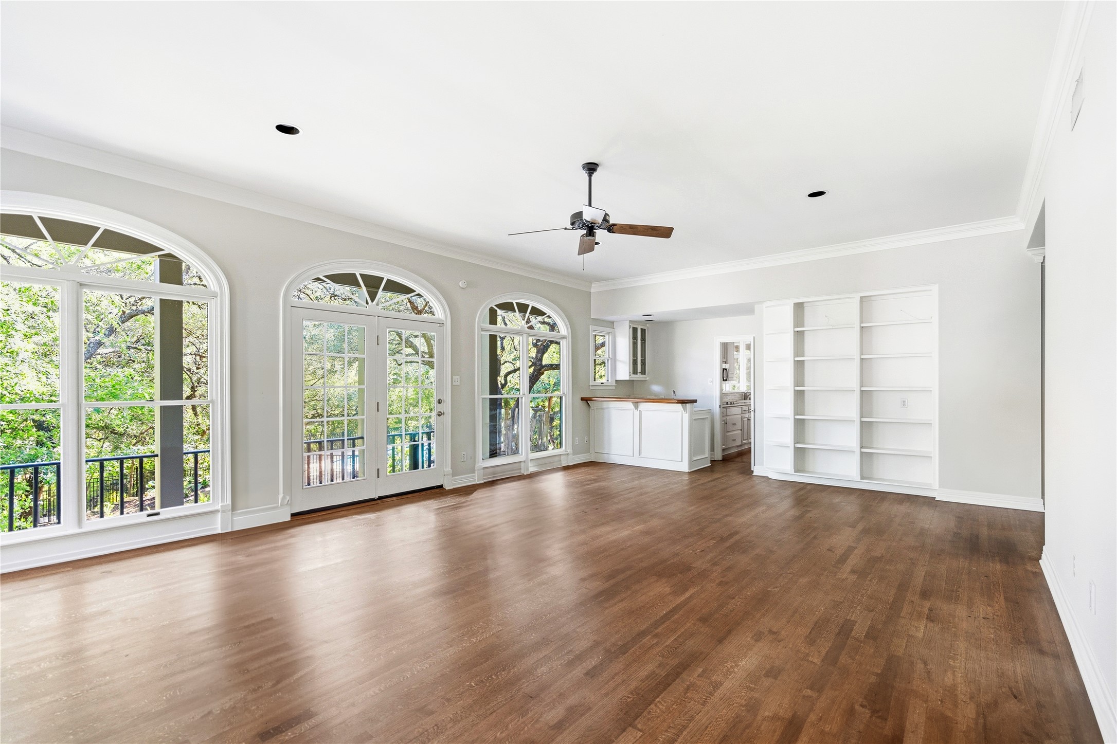 4209 Dunning Lane Austin, TX 78746 - Photo 8 of 40