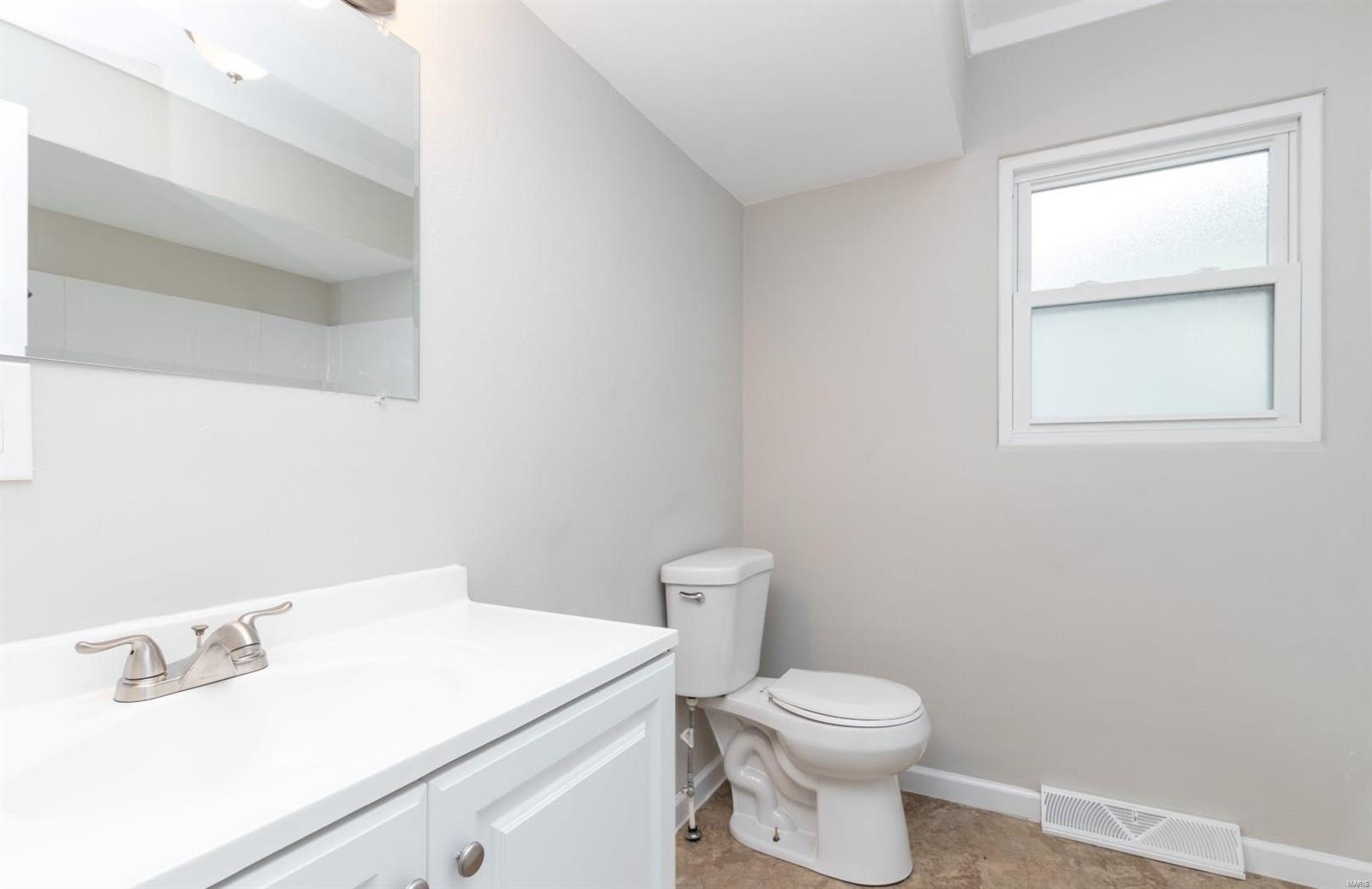 1029 Villa Ridge Way Collinsville, IL 62234 - Photo 15 of 22 Gallery Image 15