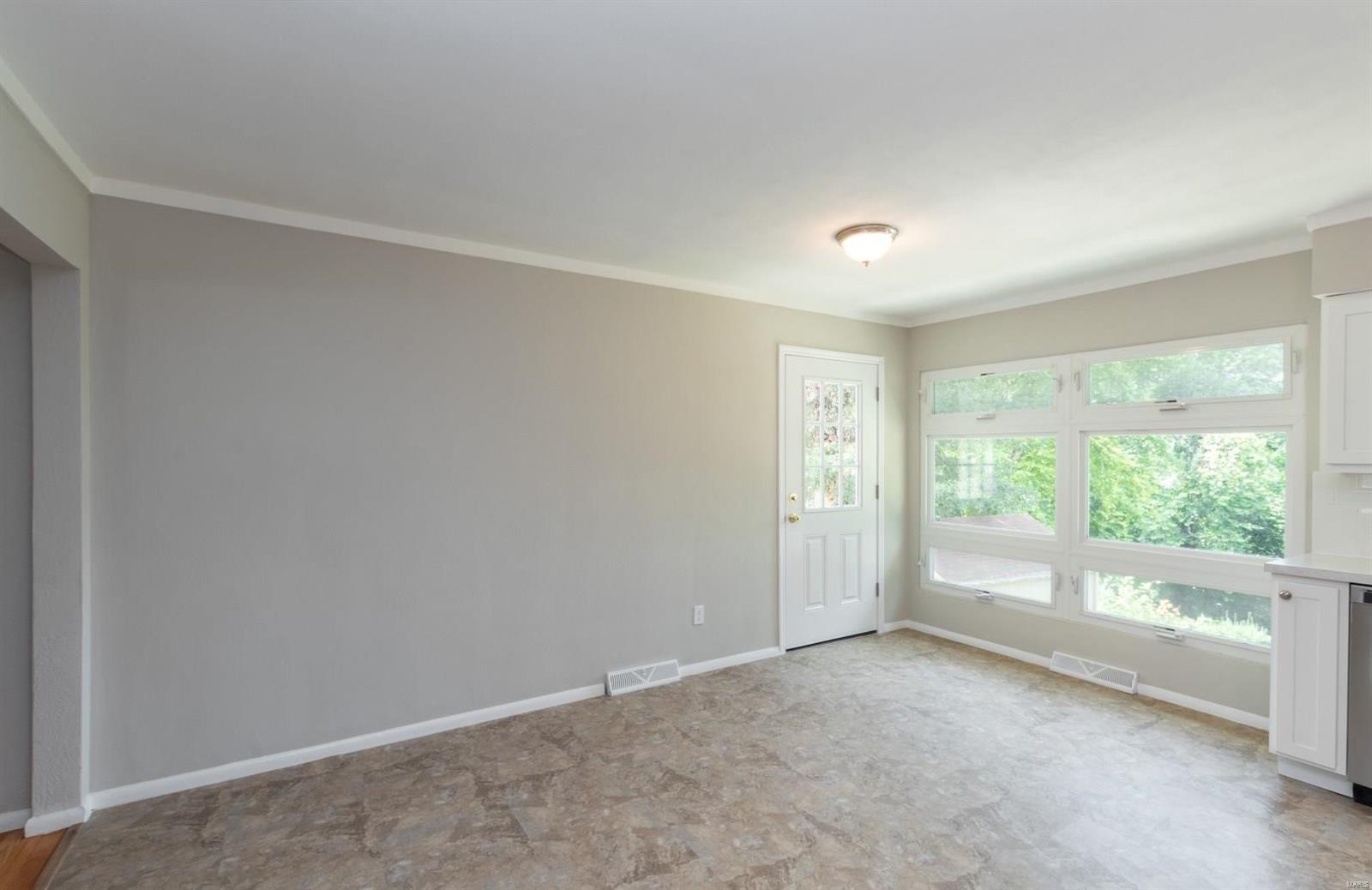 1029 Villa Ridge Way Collinsville, IL 62234 - Photo 8 of 22 Gallery Image 8