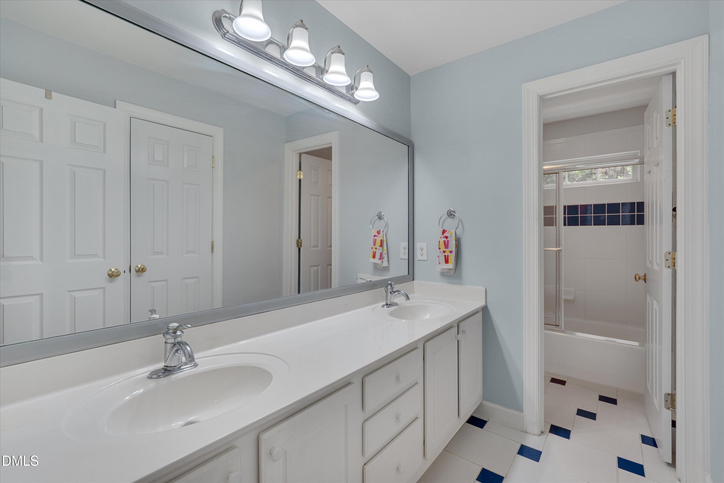 504 Manor Rdg Drive Carrboro, NC 27510 - Photo 39 of 66 39-504 Manor Rdg-39