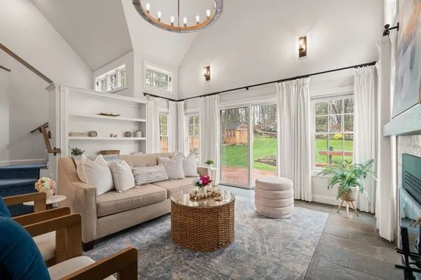 $997,000 | 40 Mohawk Drive, Acton, MA 01720