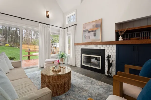 $997,000 | 40 Mohawk Drive, Acton, MA 01720