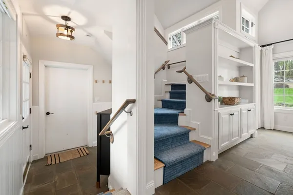 $997,000 | 40 Mohawk Drive, Acton, MA 01720