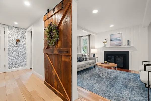 $997,000 | 40 Mohawk Drive, Acton, MA 01720