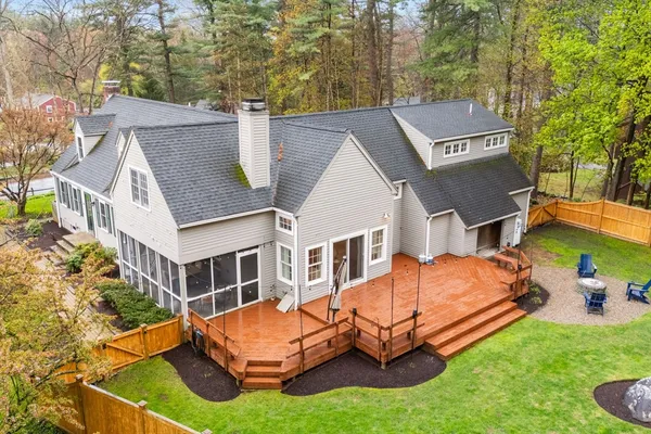 $997,000 | 40 Mohawk Drive, Acton, MA 01720